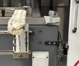 Ancien outillage de la plieuse